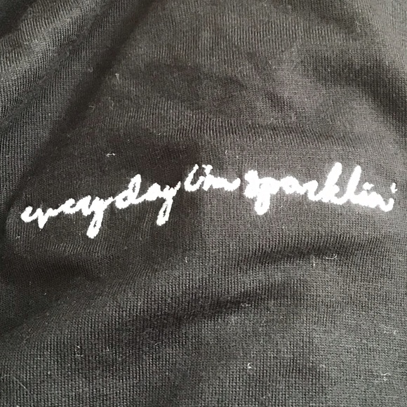 District made drapey short sleeve tee.  Black. - Picture 3 of 7